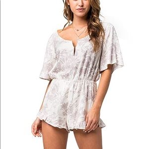O'Neill White and Gray Floral Romper